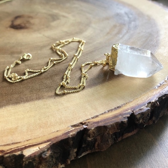 ❗️LAST❗️Raw Crystal Pendant Necklace - Picture 3 of 7